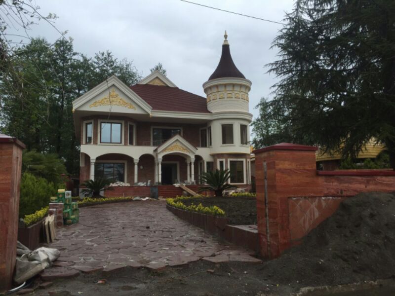 سقف شیروانی ویلا